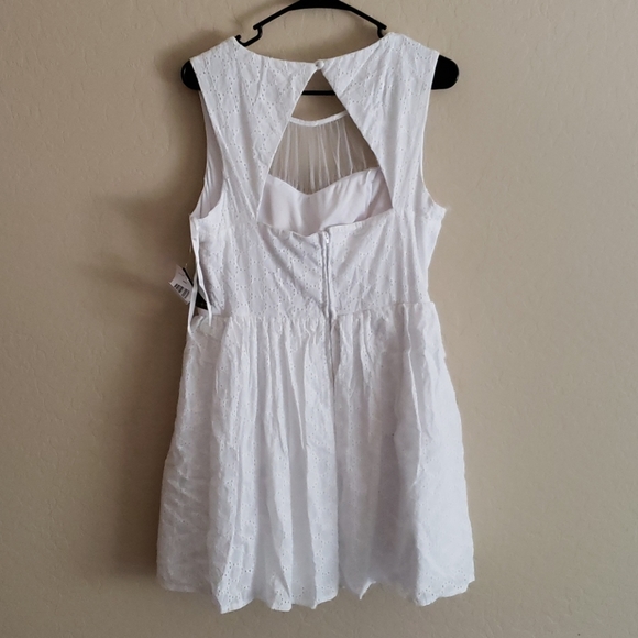 Dress - Picture 2 of 2